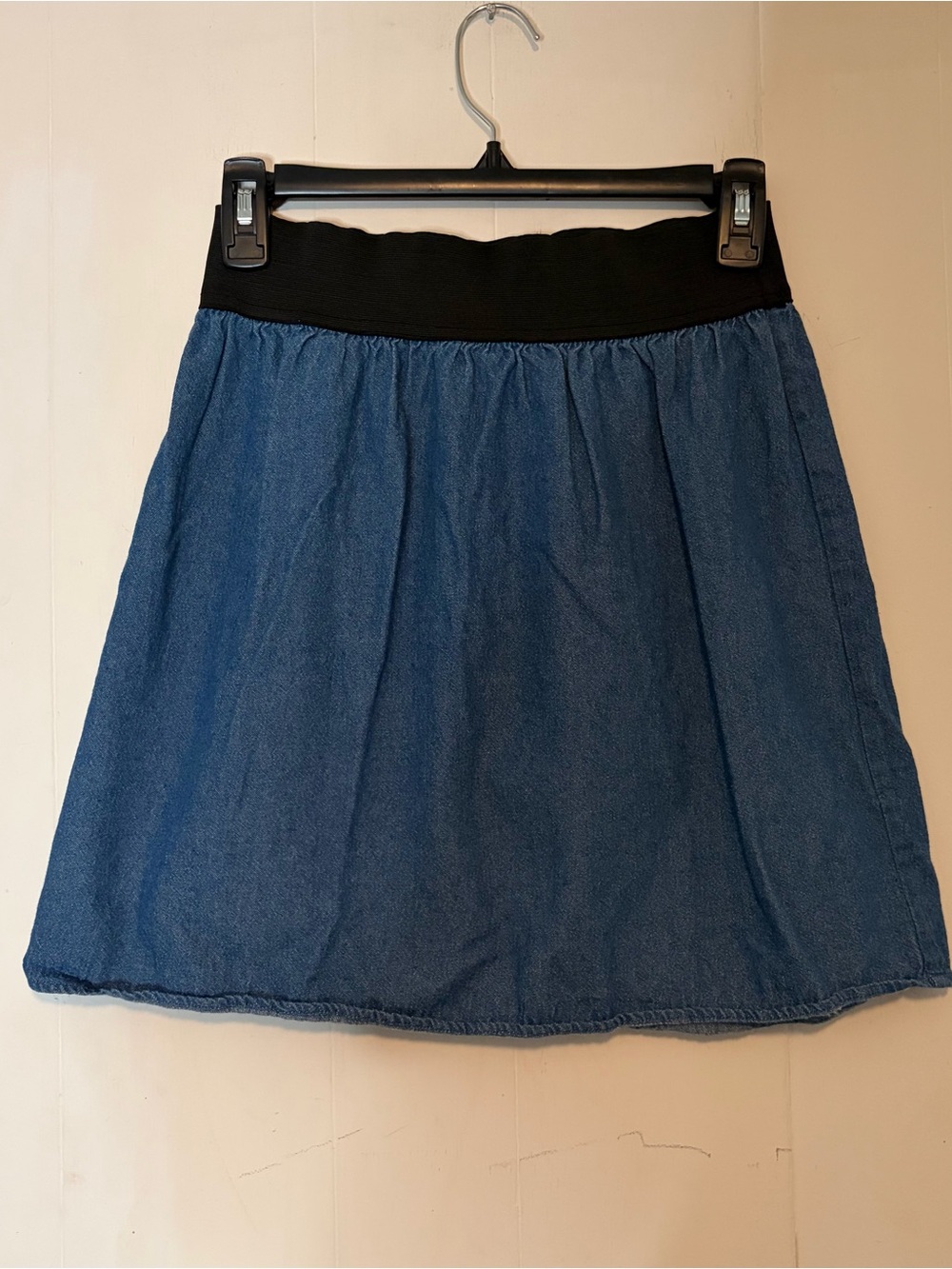 100% cotton derek heart size small blue denim-looking mini skirt